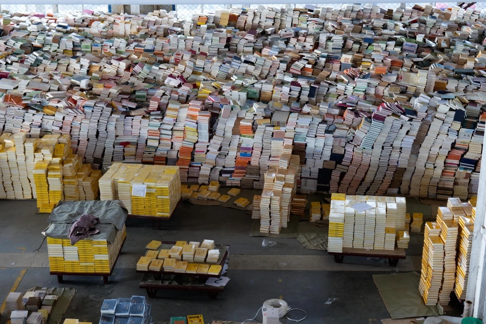 河北涿州原來的倉庫圖書市場。