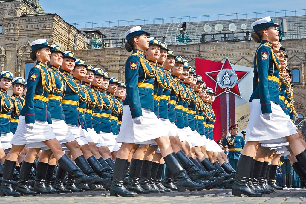 每年胜利日，莫斯科红墙都有阅兵仪式。(资料图片)