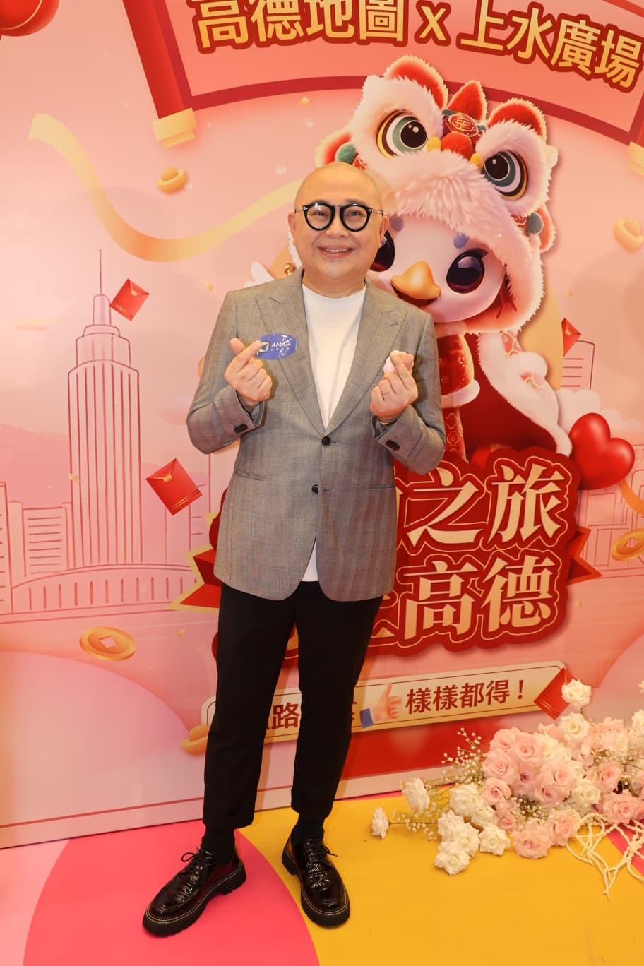 Bob百足咁多爪。