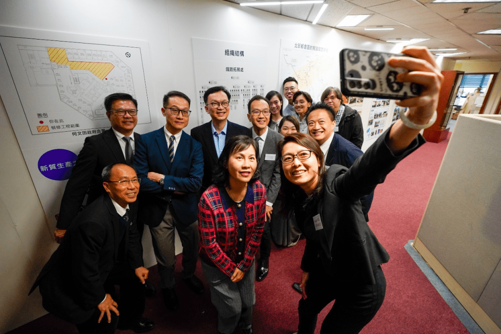 負責鐵路發展的同事充滿朝氣與活力。陳美寶網誌圖片 負責鐵路發展的同事充滿朝氣與活力。陳美寶網誌圖片