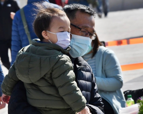 日本有醫生就指出,穿著羽絨外套時,配搭的衣服越薄,原來越能發揮羽絨的保暖效果。資料圖片