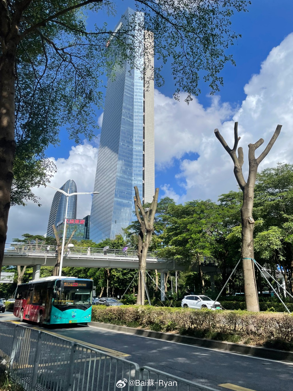 广东各地做足防风措施，应对台风桦加沙。微博