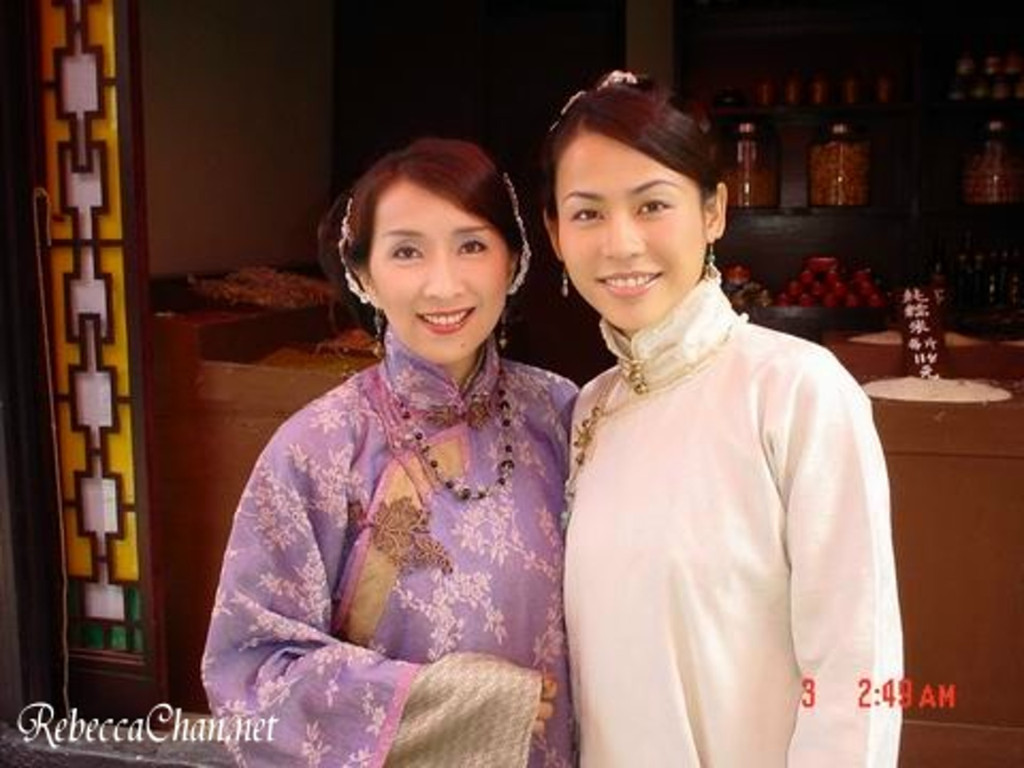 陈秀珠曾在2002年的剧集《戆夫成龙》饰演宣萱妈妈。