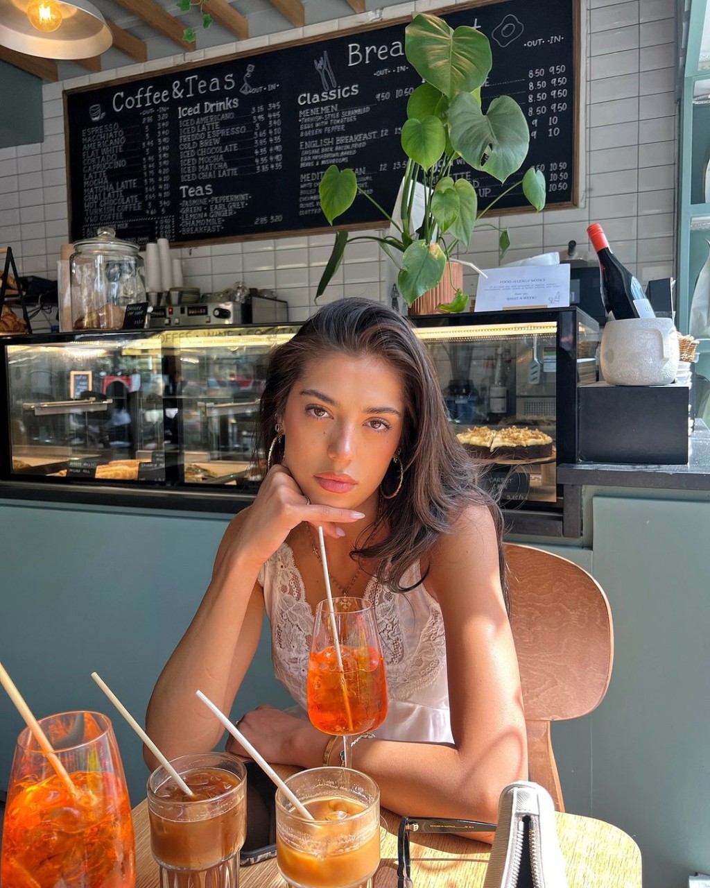 荷里活動作片巨星史泰龍(Sylvester Stallone)的26歲愛女西斯汀(Sistine Stallone)。 荷里活動作片巨星史泰龍(Sylvester Stallone)的26歲愛女西斯汀(Sistine Stallone)。