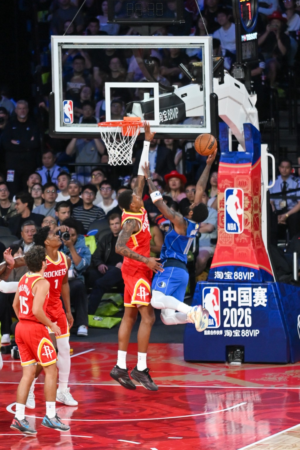NBA中国赛独行侠vs火箭。魏国谦摄