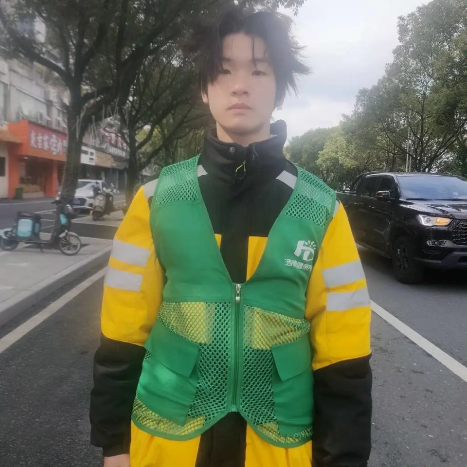 葉文斌失聯前生活照。