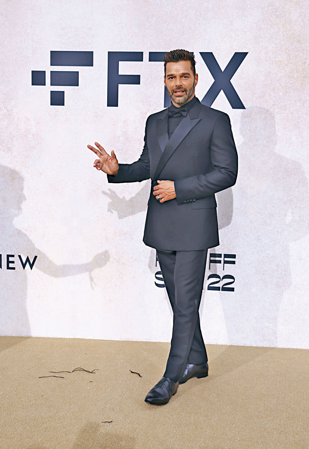 歌手Ricky Martin被姨甥申禁制令及指控亂倫，周四他透過視像應訊，最後官司獲撤銷。