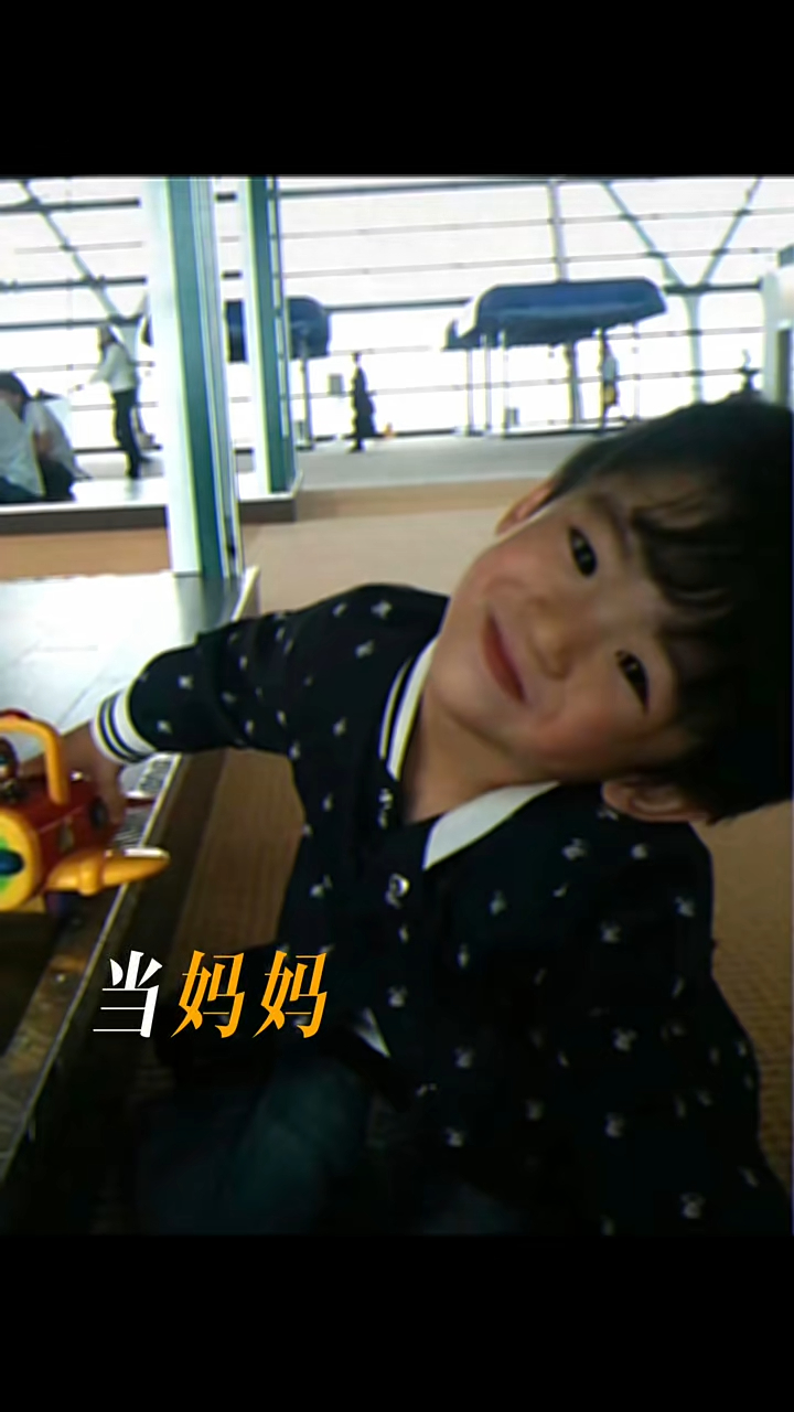 Lucas小時候多次公開現身。 Lucas小時候多次公開現身。