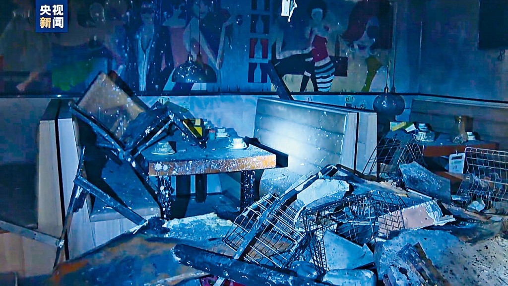 店鋪內經過爆炸後一片狼藉。