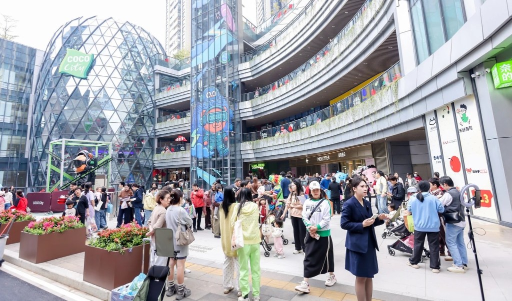 光明星河COCO City：地铁站直达 光明区首间盒马超市