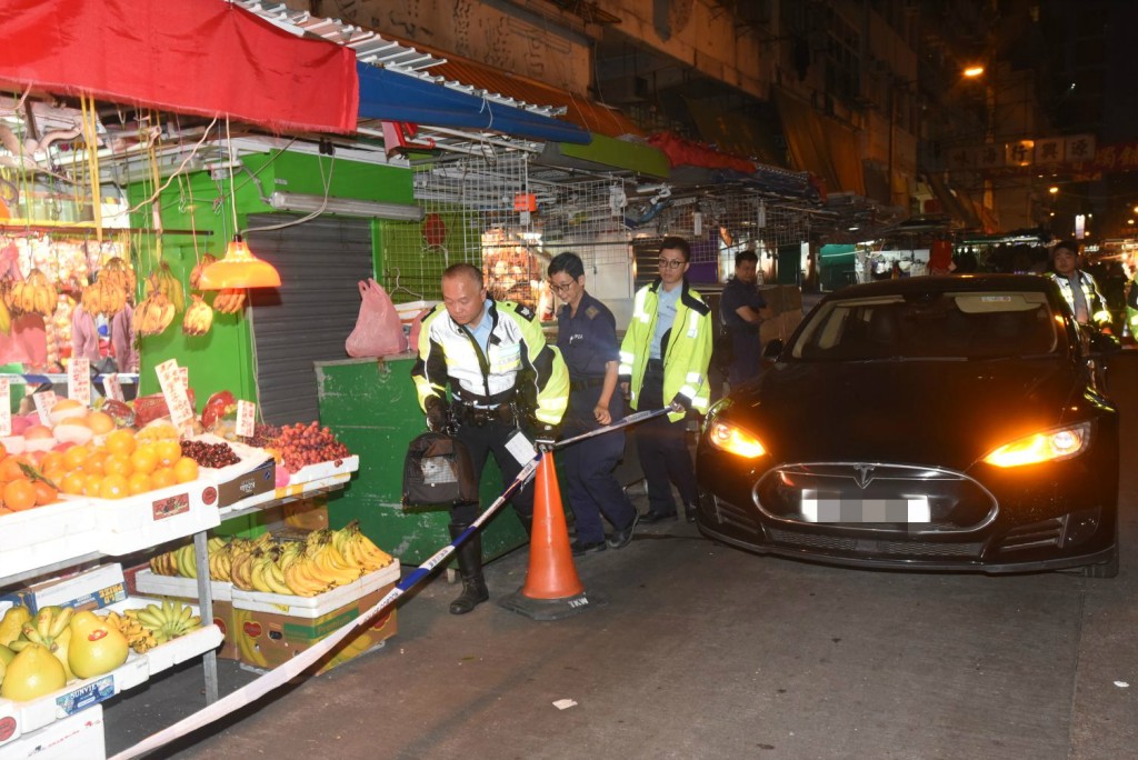 警方拘捕男司機