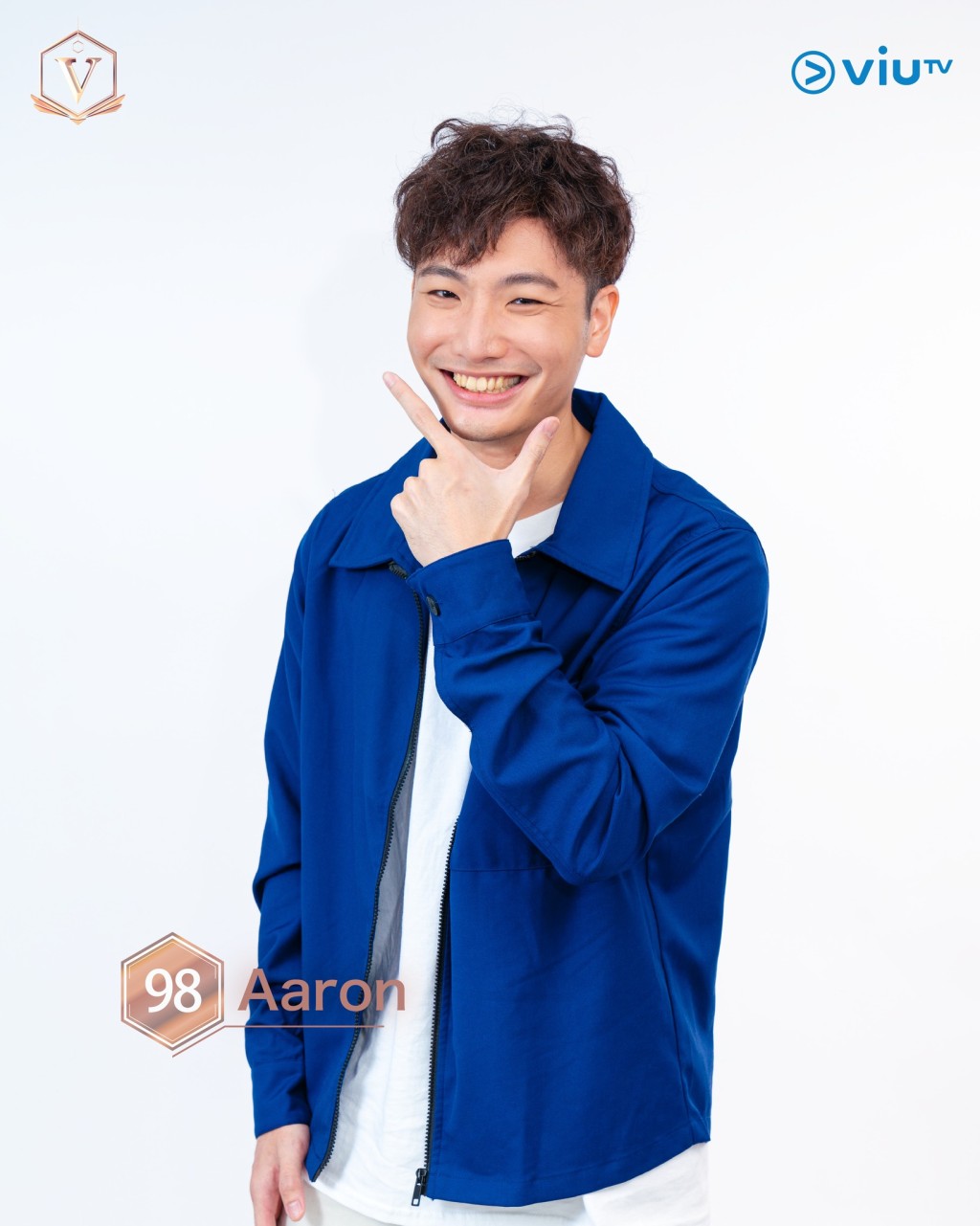 梁浩朗（Aaron） 年齡：30 職業： 大律師 擅長： 辯論、演講 IG：travelwithaaron