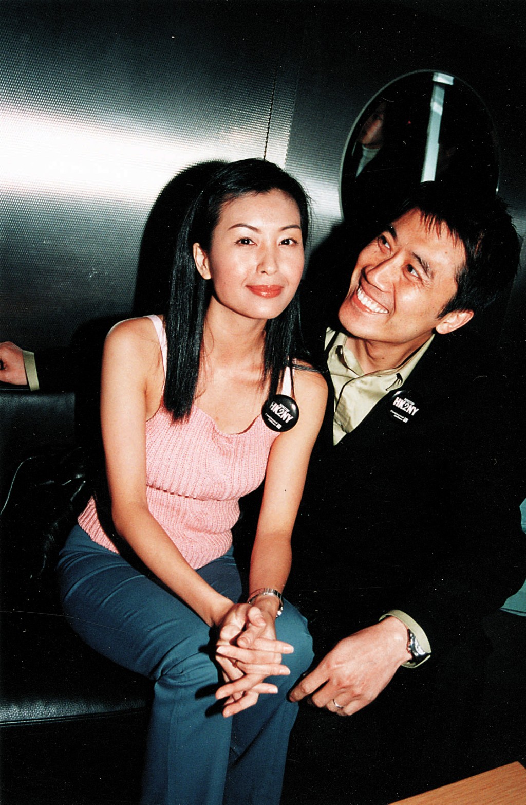 伍咏薇走过阴霾，于1999年与练海棠再婚。