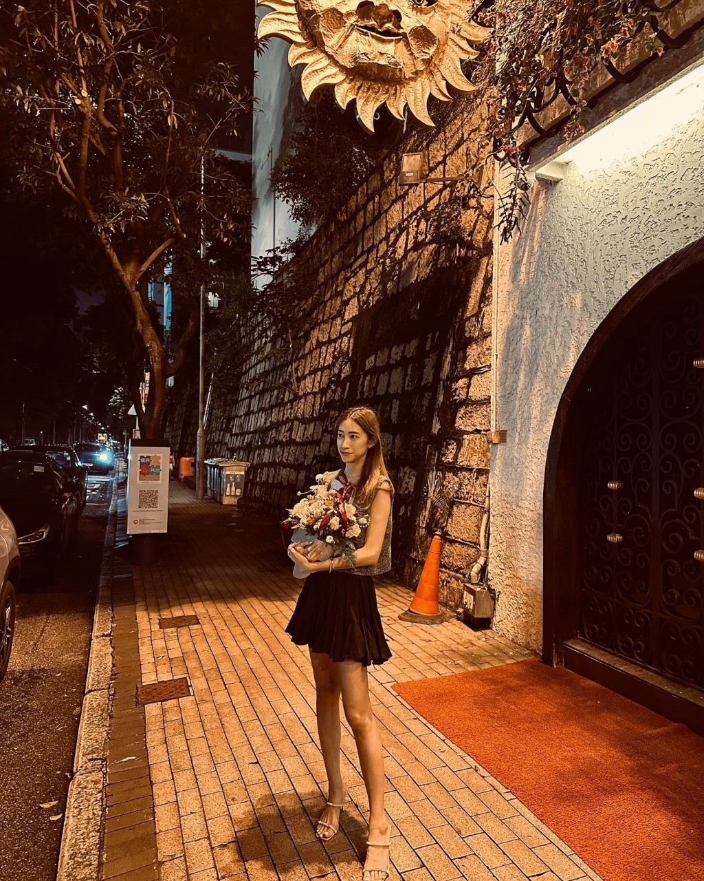 何廣沛未婚妻Sarah近月頻頻晒收花相。 何廣沛未婚妻Sarah近月頻頻晒收花相。