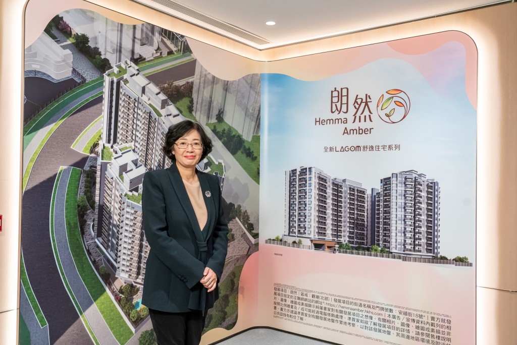 王董建築師事務有限公司執行董事 : 蘇晴女士(太平紳士)