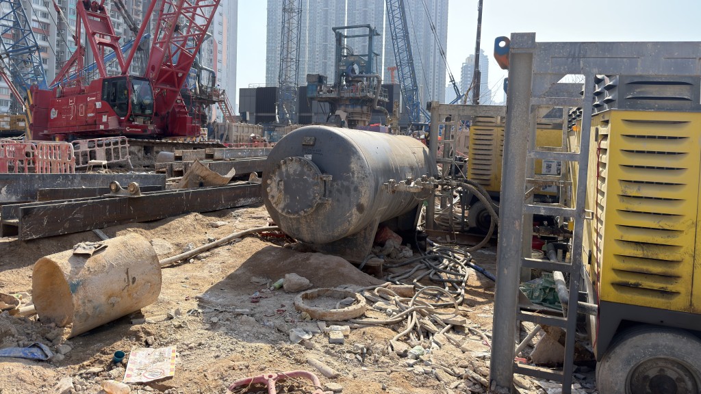 啟德奪命工傷︱承建商屬政府認可公共工程物料供應商 發展局暫停其土地打樁投標資格