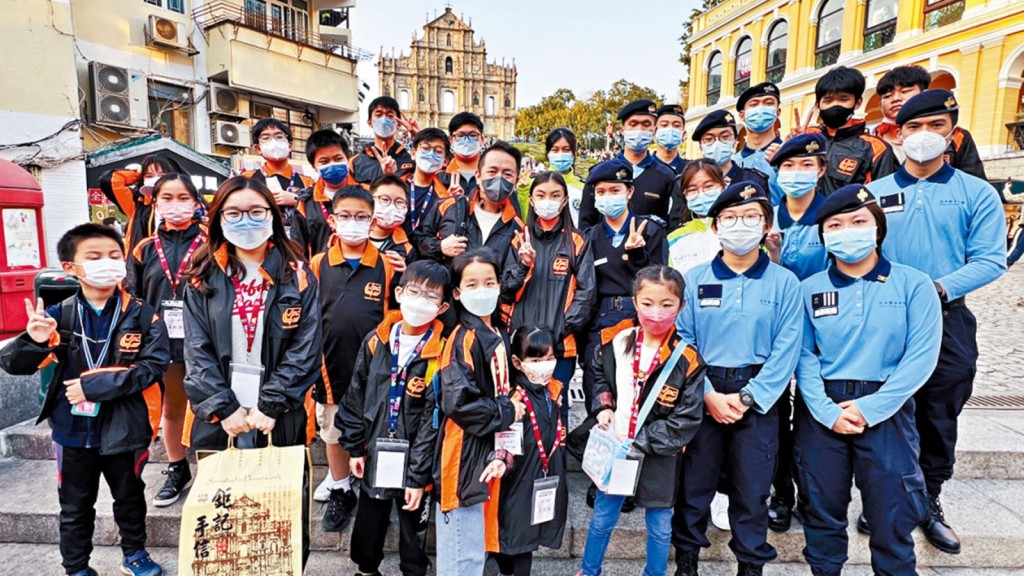 灣仔區少年警訊會員通過青峻計畫到訪澳門，踏出認識國家的第一步。