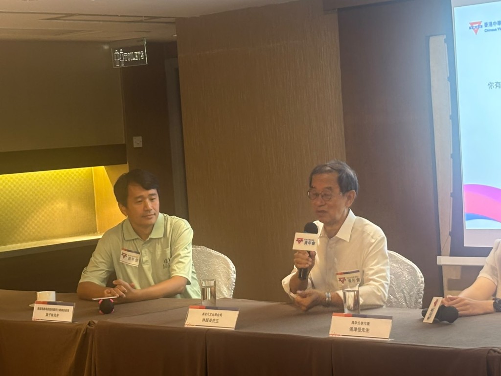 前天文台長林超英直言極端高溫天氣下「有錢人開冷氣,無錢嘅死頂」,促請政府為基層爭取權益。 前天文台長林超英直言極端高溫天氣下「有錢人開冷氣,無錢嘅死頂」,促請政府為基層爭取權益。