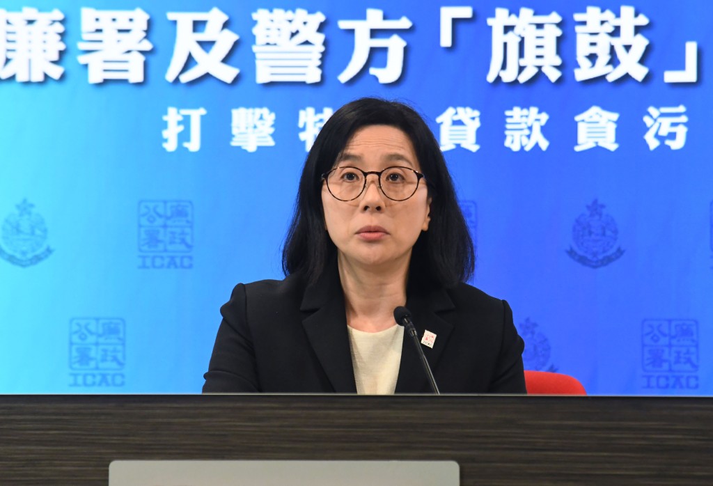 余顯麗表示,是次行動拘捕32人。 余顯麗表示,是次行動拘捕32人。