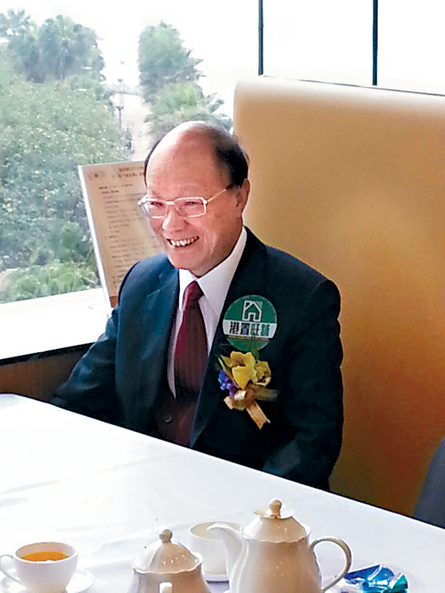 「磁帶大王」陳秉志須連本帶利向富邦銀行償還3.544億元欠款,以及支付有關訟費。