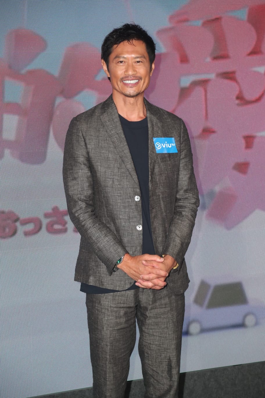 德斌唔知有冇多咗「HeHe粉絲」。
