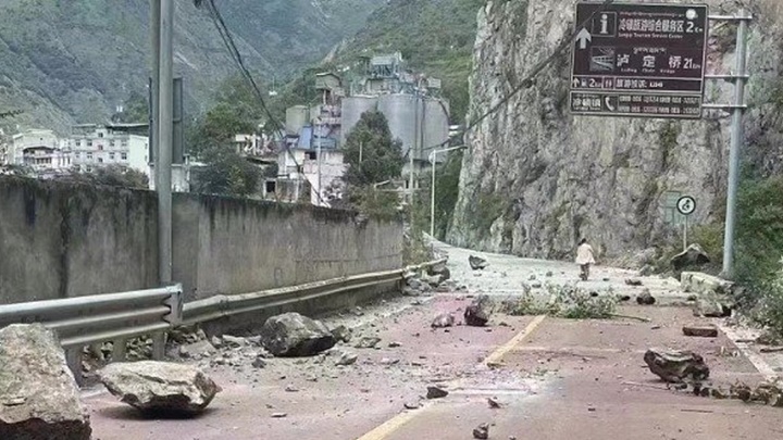 四川甘孜州新聞辦通報瀘定地震已導致7人罹難。網上圖片