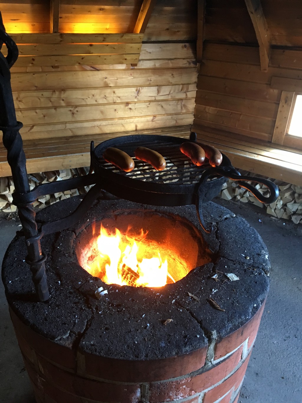 Gordon說芬蘭人喜歡在滑雪後燒烤。