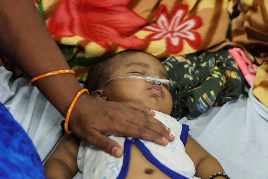 印度的兒童肺炎患者。路透社