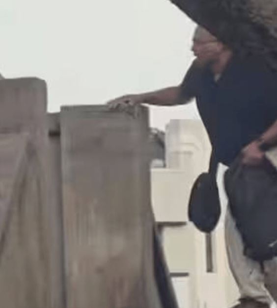 薩吉德被警方擊斃。網上影片截圖