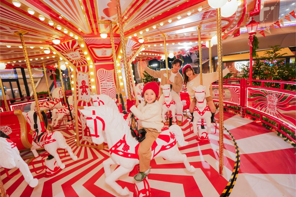 於「人寵Photo Time！」時段，大家可坐上暫停轉動的木馬及馬車跟愛寵打卡！（圖片來源：西沙GO PARK）