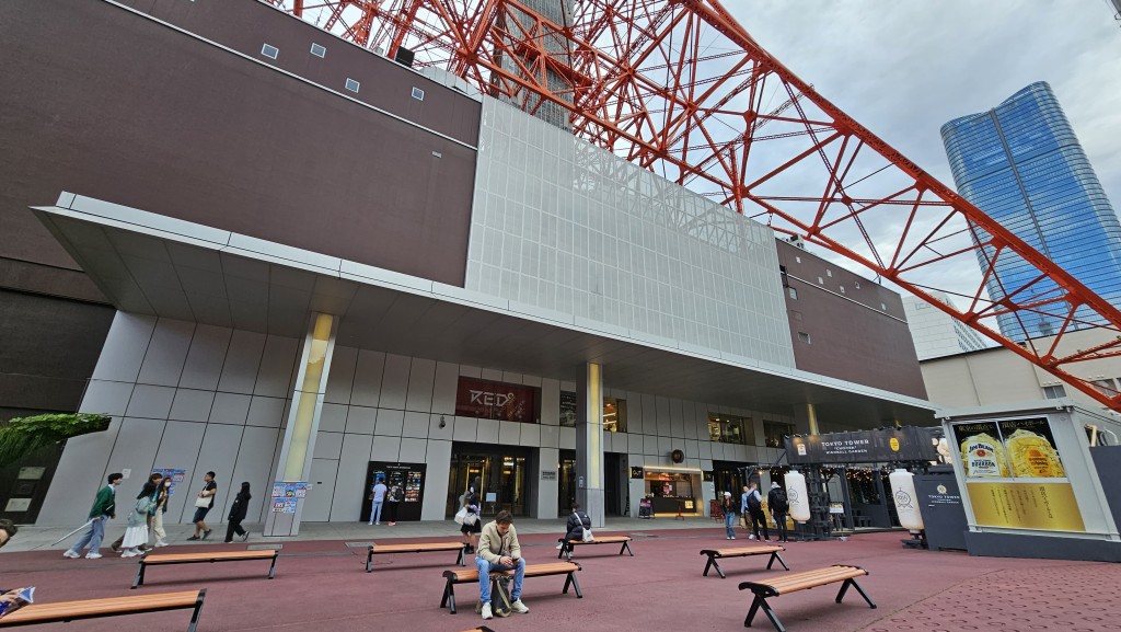  Red Tokyo Tower游戏馆位于东京铁塔底下。