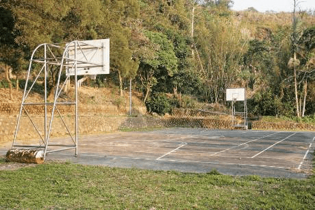 五十七萬呎的農地，已有籃球場及網球場等康樂場地。。（東周刊圖片）