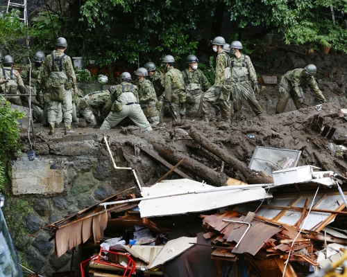 日本熱海市泥石流，增至3死113人仍下落不明。AP圖片