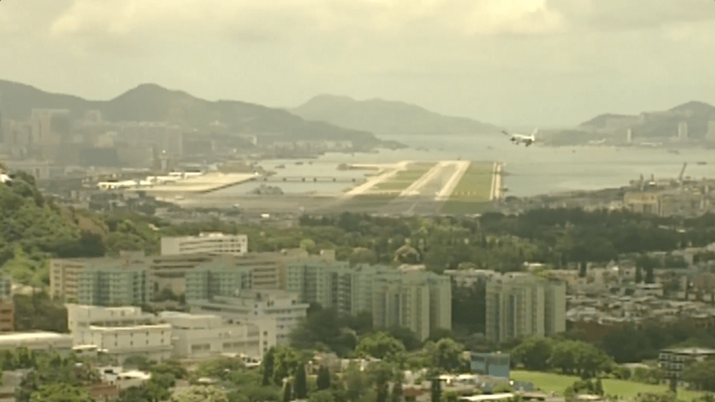 第二章《凌雲之 夢》，訴說啟德由昔日跑道到今日主場 的轉變，體現運動精神的承傳與蛻變。啟德體育園圖片