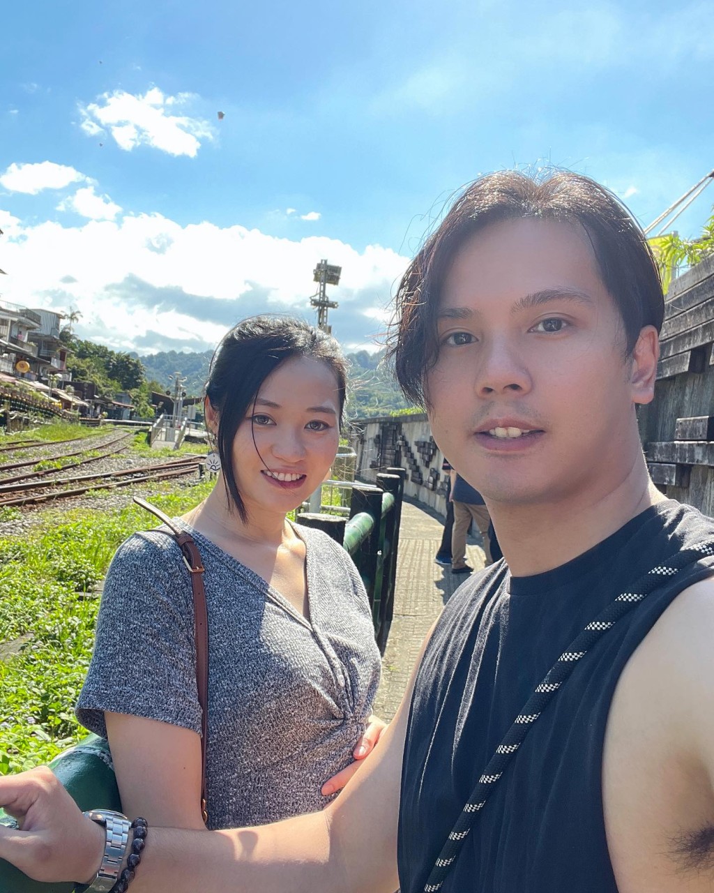 何佩珉去年11月與丈夫同遊台北。