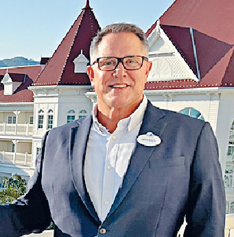 ■度假區行政總裁莫偉庭