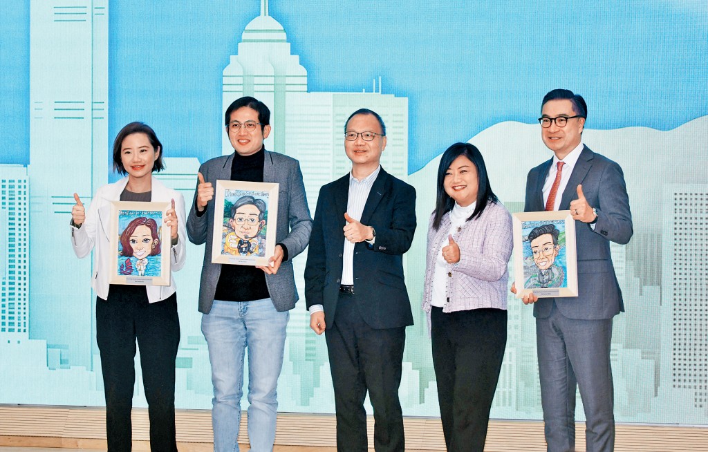 左起：旅發局傳訊總監蘇玉立、「活現香港」共同創辦人及行政總裁陳智遠、教育局署理首席教育主任葉深銘博士、旅發局企業事務總經理李樺、香港富麗敦海洋公園酒店總經理胡思朗。