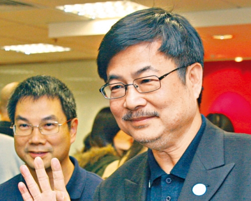 台灣命案疑犯陳同佳被律師蕭思江（圖）入稟高院，希望法庭裁定律政司司長有權在港以謀殺罪控告陳同佳。]