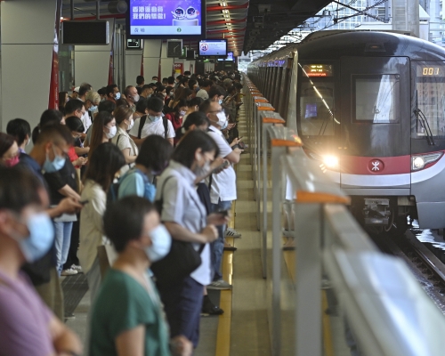 觀塘綫列車服務恢復正常。資料圖片