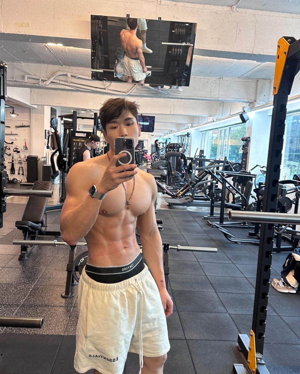 現年31歲。