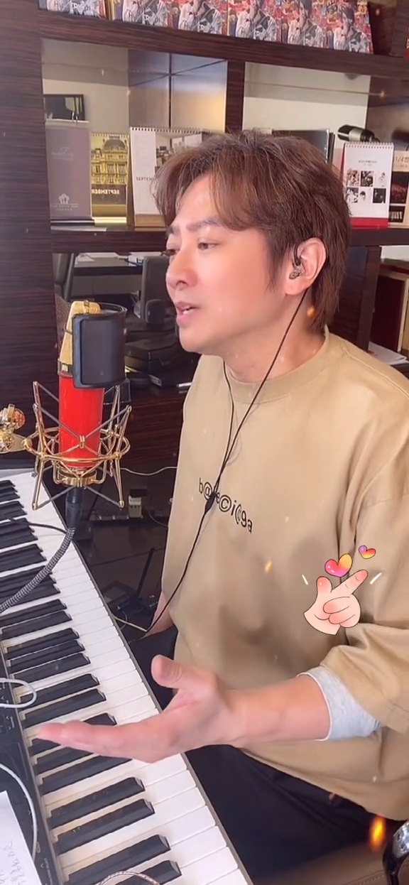孫耀威現在在抖音等社交網，不時分享唱歌短片。