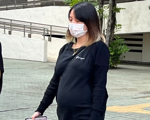 被告黃貝兒懷孕6月。湯璧瑜攝