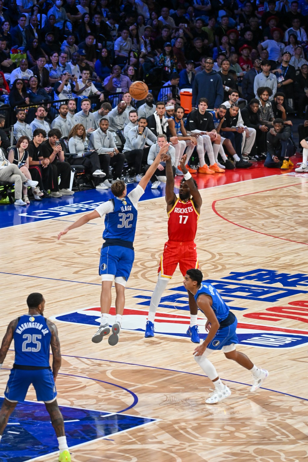 NBA中国赛独行侠vs火箭。魏国谦摄