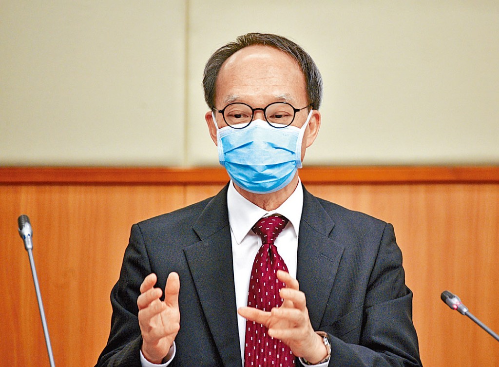 劉宇隆指專家返母校向學生解說,有助釋除打針的疑慮。