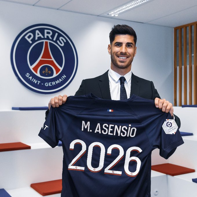 阿辛斯奥跟巴黎圣日耳门签约至 2026年。网上图片 ＠PSG Tweeter