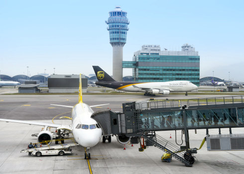 國際航空公司在香港開設航點，實際能輻射到整個大灣區客群。