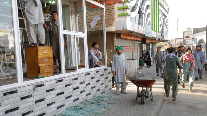 塔利班重掌阿富汗後國家經濟陷入混亂。路透社資料圖片