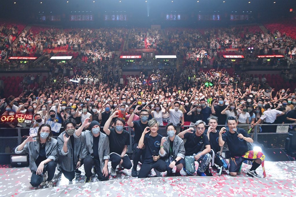 C AllStar開完騷同觀眾大合照。