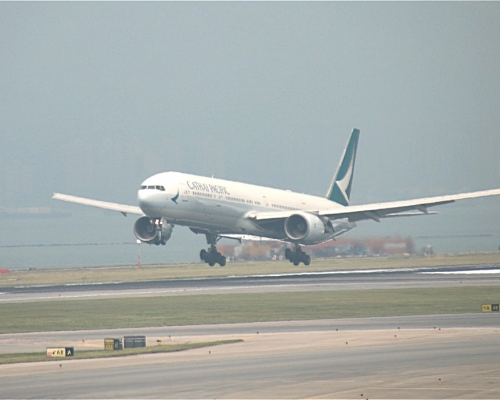 国泰航空安排旅客退款。资料图片