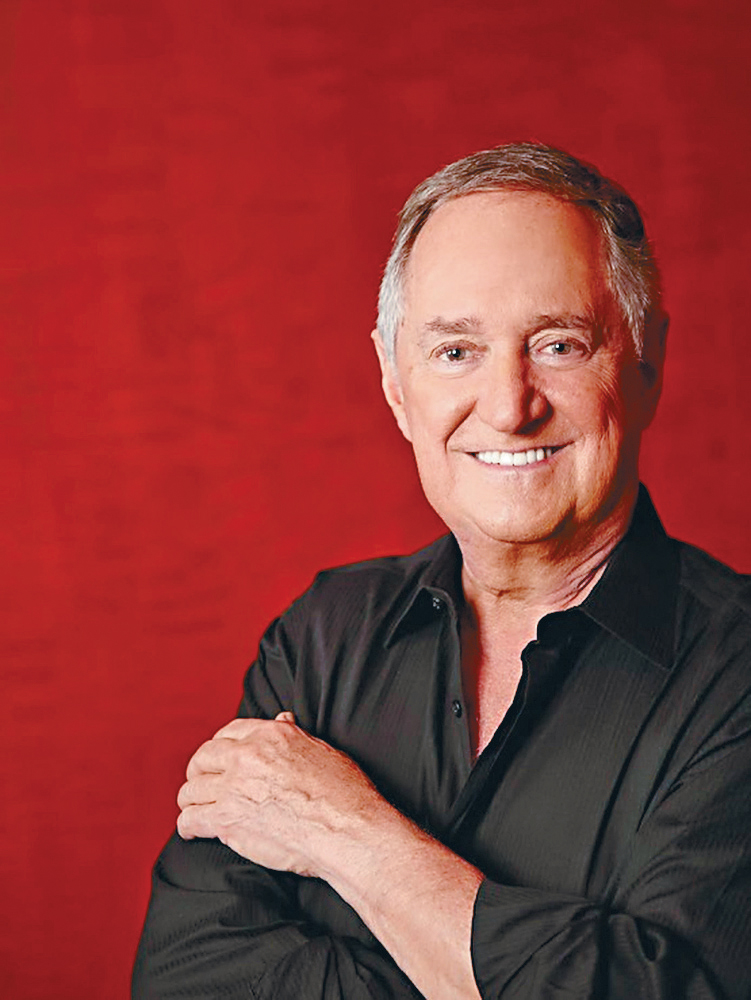 著名歌手Neil Sedaka周五突然離世，享年86歲。